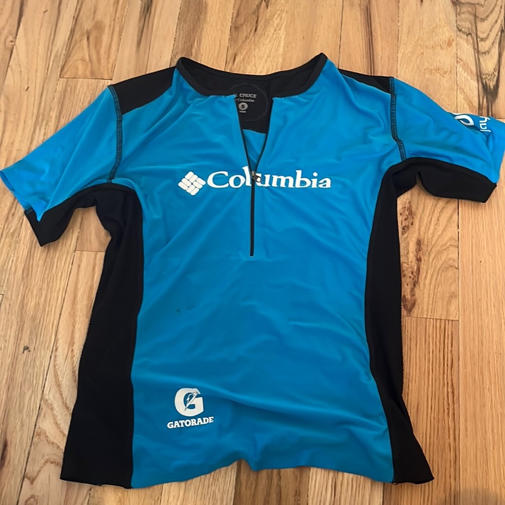 Columbia dri fit racing shirt for biking or running
